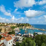 Maxi Homes Olive Flat & Walk To Hadrian Gate Antalya