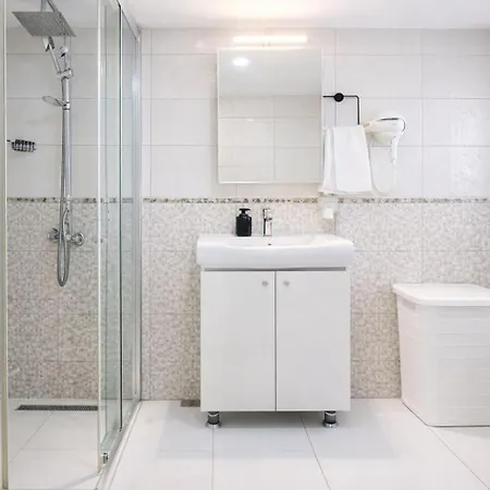 Apartament Maxihomes Hadrian Olive