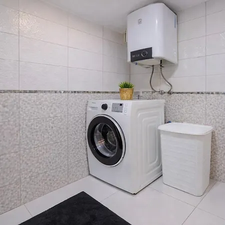 Maxihomes Hadrian Olive