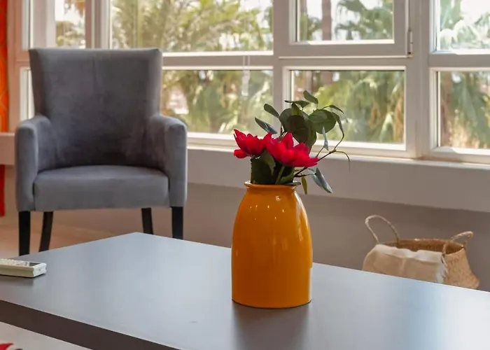 Maxi Homes Olive Flat & Walk To Hadrian Gate * אנטליה