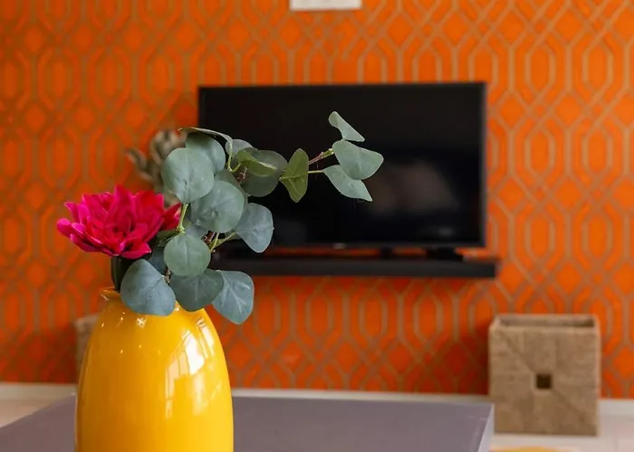 Maxi Homes Olive Flat & Walk To Hadrian Gate דירה *