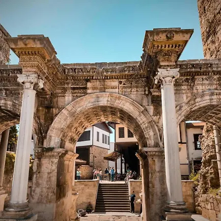 Center Flat Sea View & Free Wifi Antalya