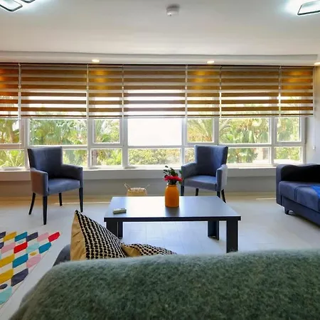 Center Flat Sea View & Free Wifi