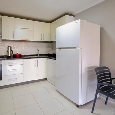 Center Flat Sea View & Free Wifi *