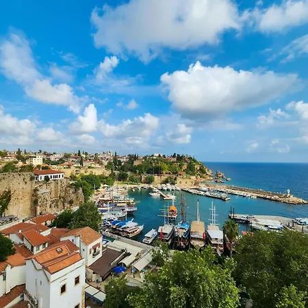 Center Flat Sea View & Free Wifi Antalya