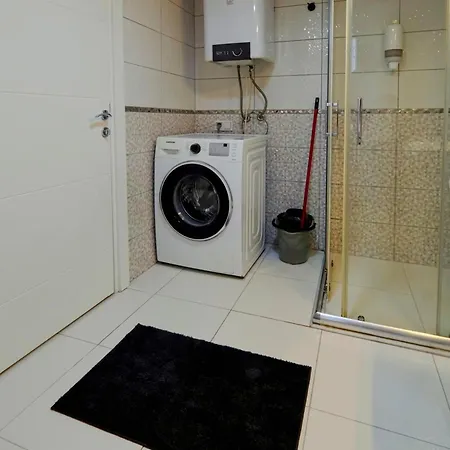 Hadrian Olive Flat By Maxi Homes Walk To Hadrian Gate * أنطاليا