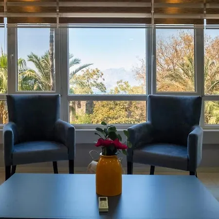 Center Flat Sea View & Free Wifi *